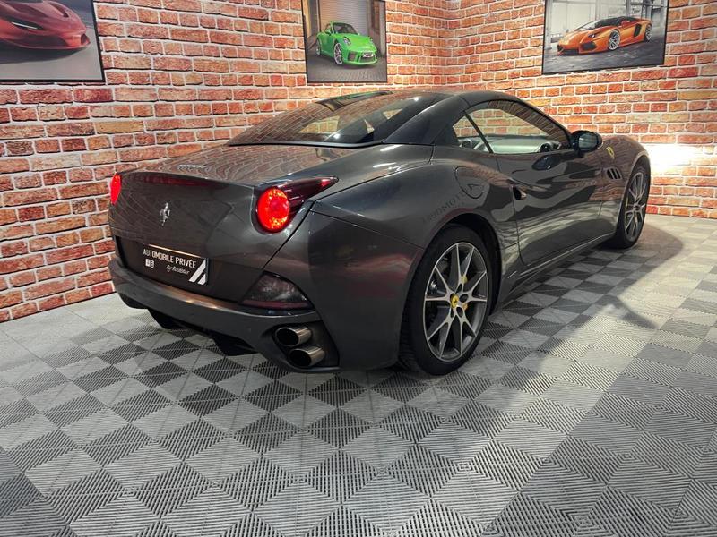 Ferrari California V8