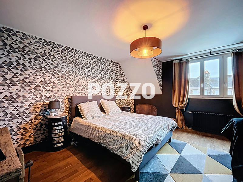 Appartement - 190 m² - 6 pièces