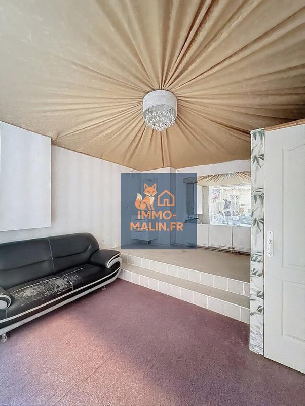 Local commercial - 74 m² - 6 pièces