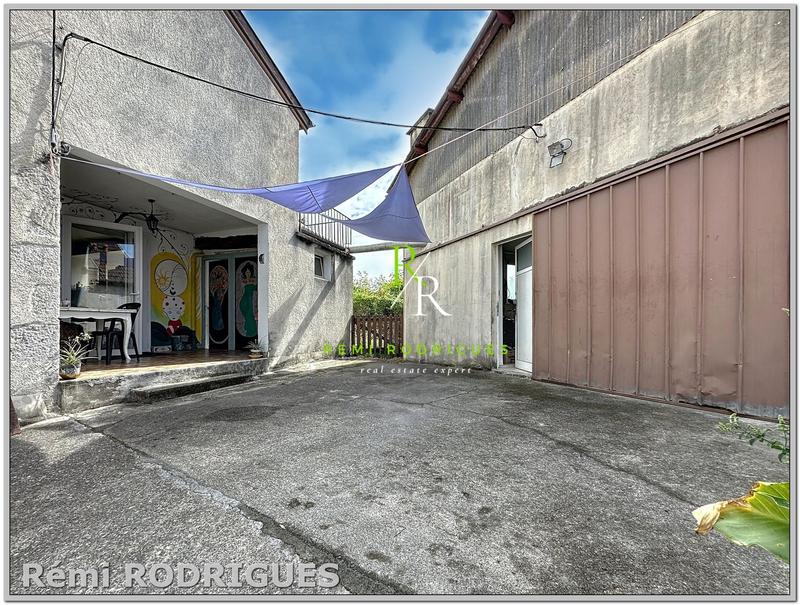 Maison - 142 m² - 6 pièces