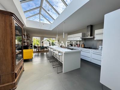 Maison - 143 m² - 5 pièces