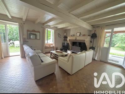 Maison de campagne - 200 m² - 8 pièces