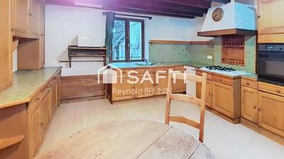 Maison - 184 m² - 6 pièces