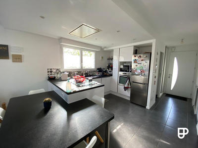 Maison - 107 m² - 5 pièces