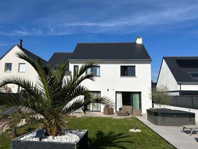 Maison - 146 m² - 6 pièces