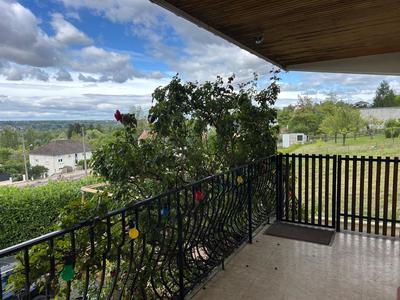 Maison - 144 m² - 5 pièces