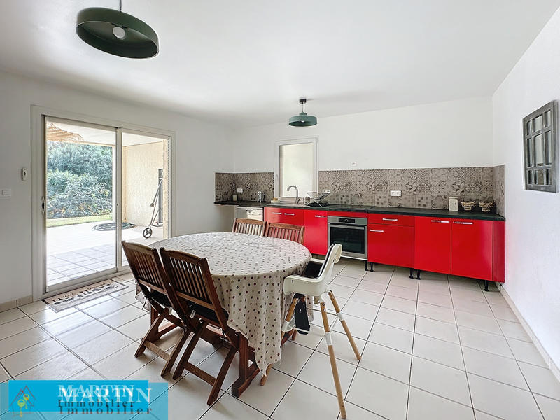 Villa - 325 m² - 10 pièces