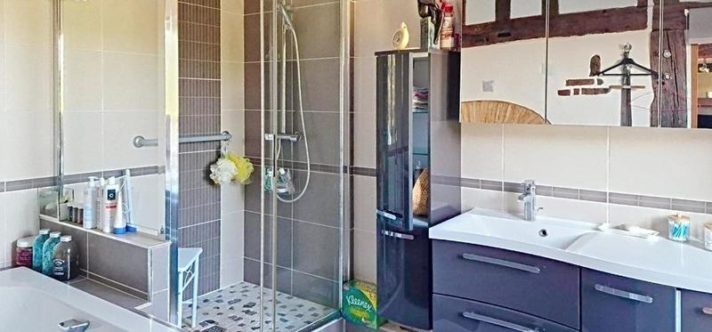 Maison - 205 m² - 8 pièces