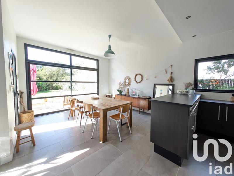 Maison - 224 m² - 8 pièces