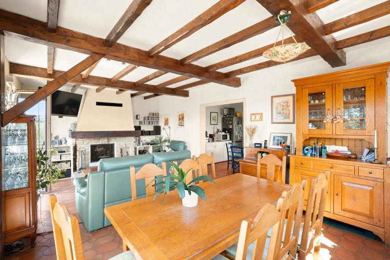 Maison - 145 m² - 6 pièces