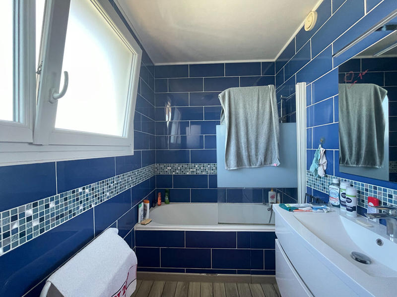 Appartement - 85 m² - 4 pièces