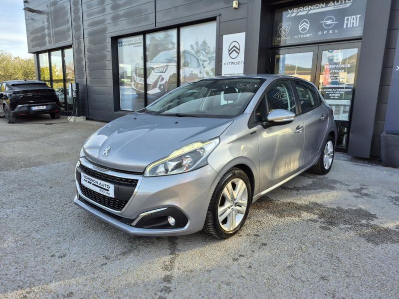 Peugeot 208 Puretech 82 Signature