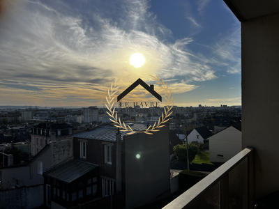 Appartement - 90 m² - 4 pièces