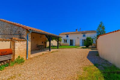 Maison - 64 m² - 4 pièces