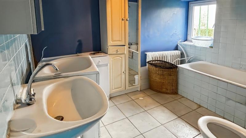 Maison - 158 m² - 8 pièces