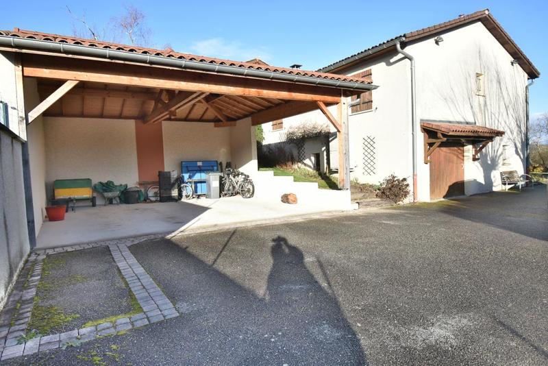 Villa - 197 m² - 6 pièces