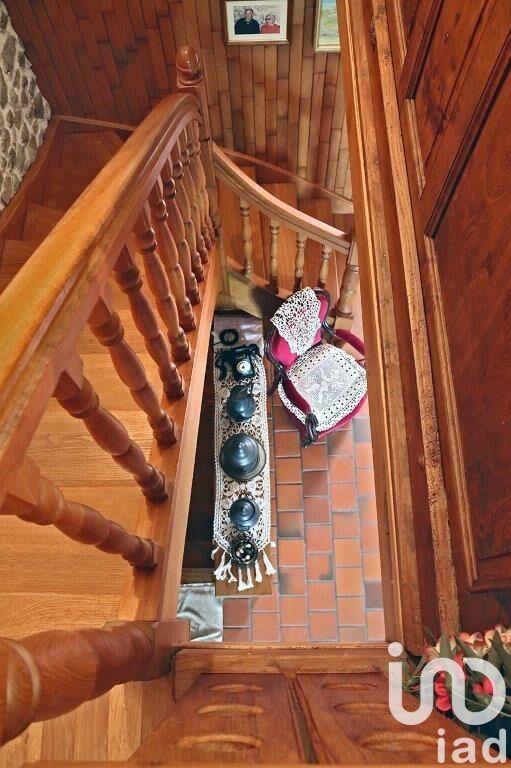 Maison - 220 m² - 9 pièces