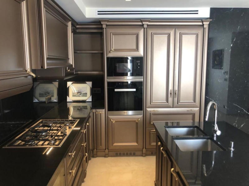 Appartement - 201 m² - 5 pièces