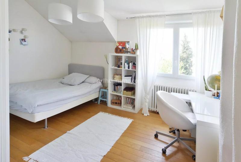 Maison - 182 m² - 8 pièces