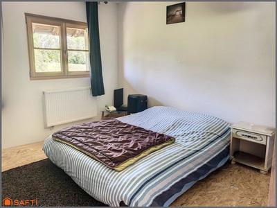 Maison - 250 m² - 7 pièces