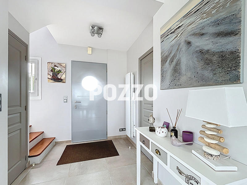 Maison - 192 m² - 8 pièces