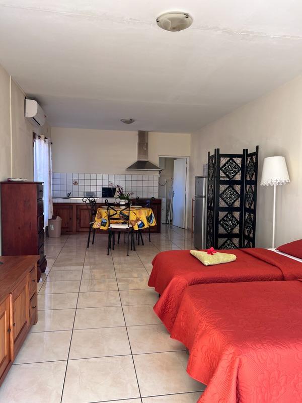 Propriété - 372 m² - 18 pièces