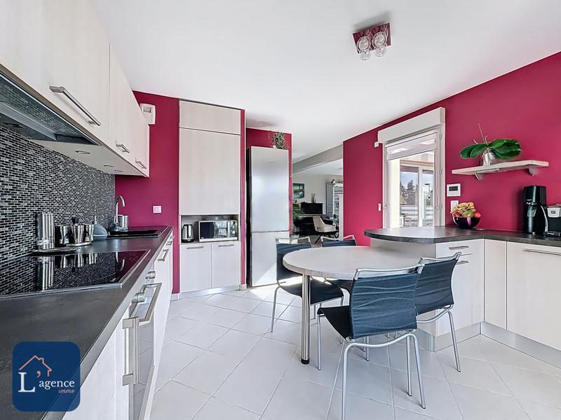 Maison - 188 m² - 5 pièces