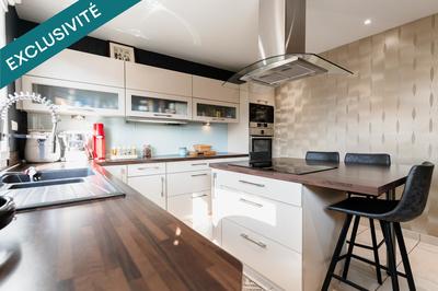 Maison - 145 m² - 7 pièces