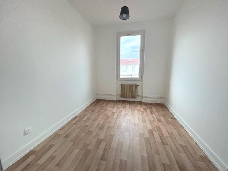 Appartement - 80 m² - 4 pièces