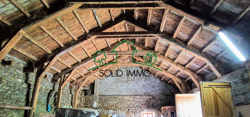 Maison - 667 m² - 4 pièces