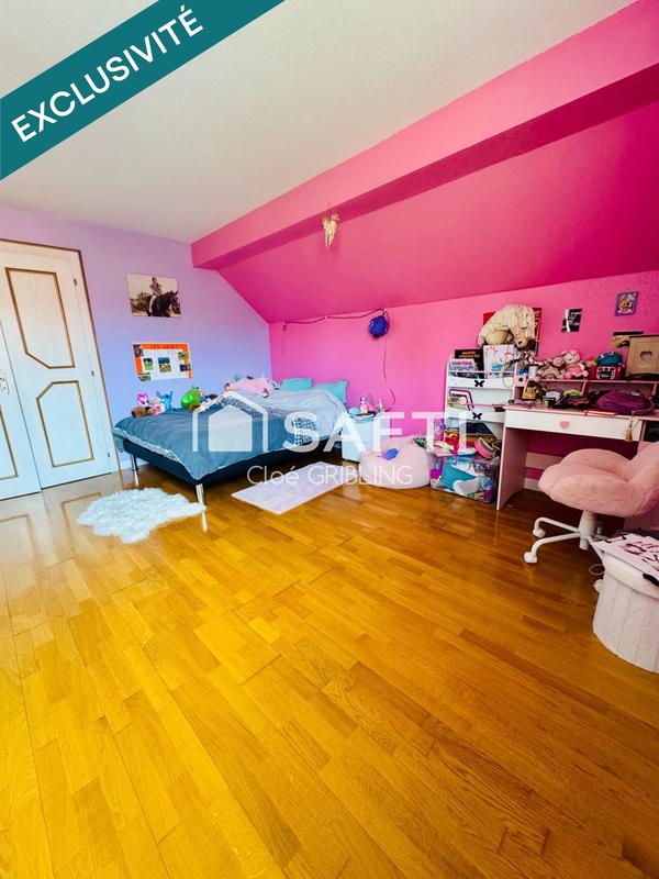 Maison - 219 m² - 6 pièces