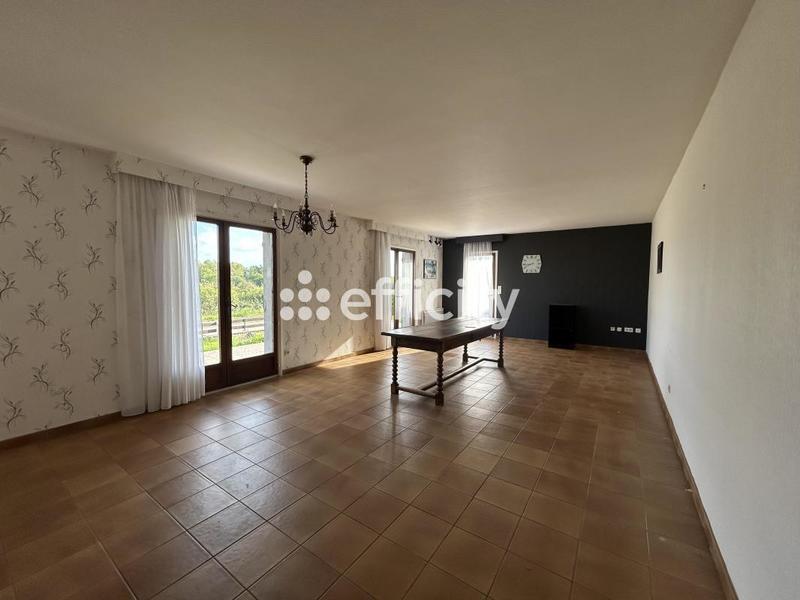 Maison - 111 m² - 5 pièces