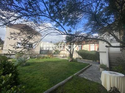 Maison - 127 m² - 5 pièces