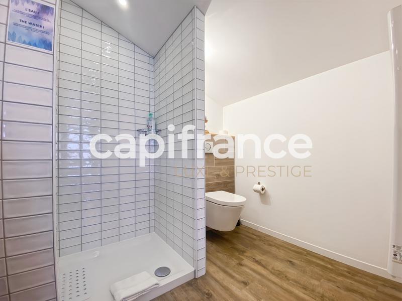 Propriété - 322 m² - 11 pièces