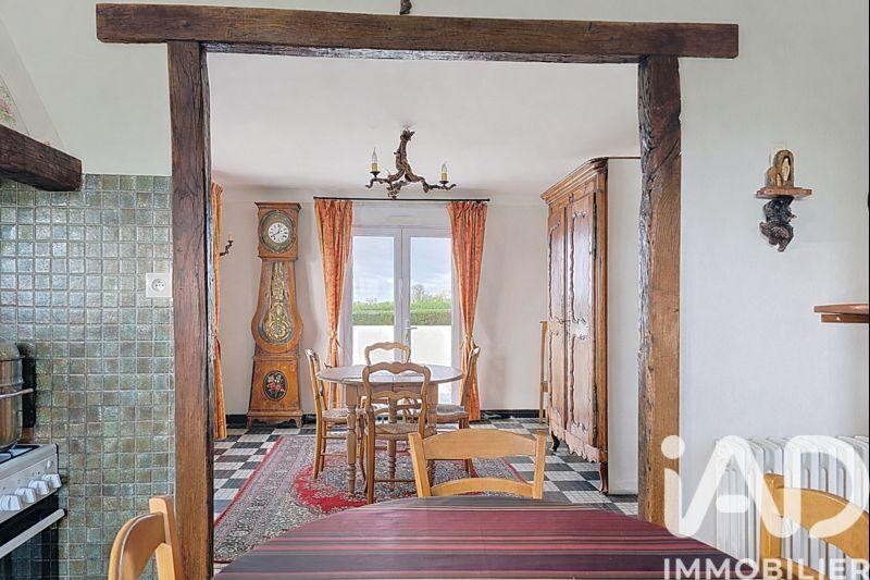 Maison - 122 m² - 9 pièces