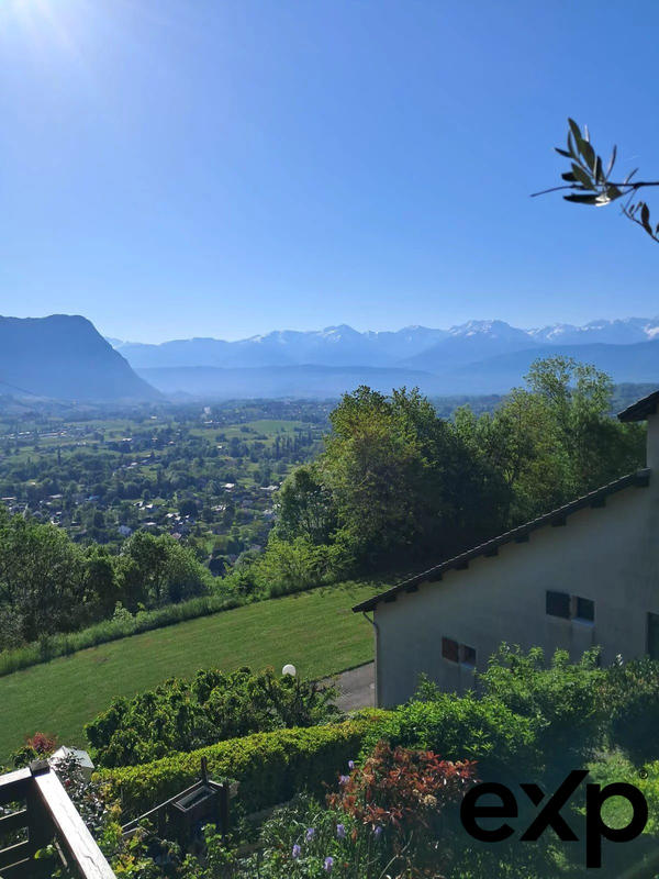 Appartement - 120 m² - 5 pièces