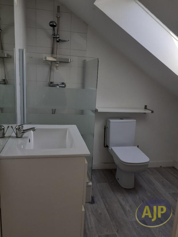 Appartement - 16 m² - 2 pièces