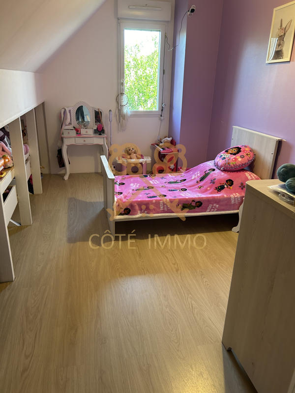 Maison - 93 m² - 4 pièces