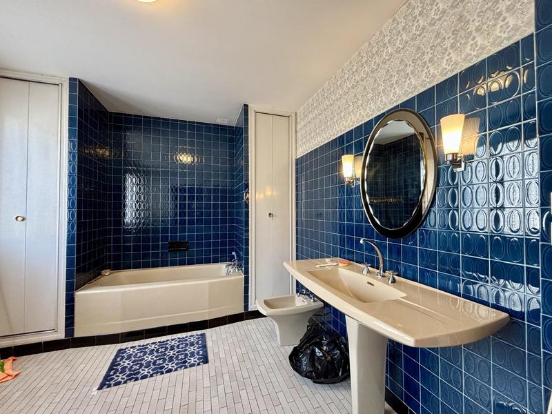 Maison - 204 m² - 8 pièces