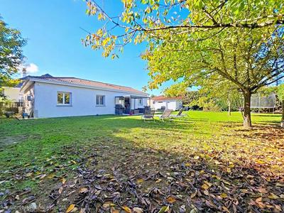 Maison - 110 m² - 4 pièces