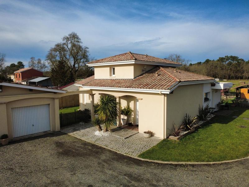 Maison - 124 m² - 5 pièces