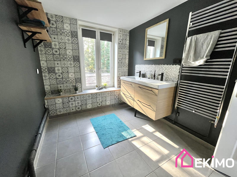 Maison traditionnelle - 115 m² - 5 pièces