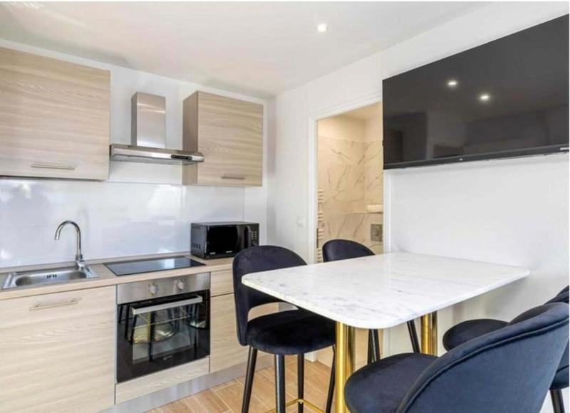 Immeuble - 275 m² - 17 pièces