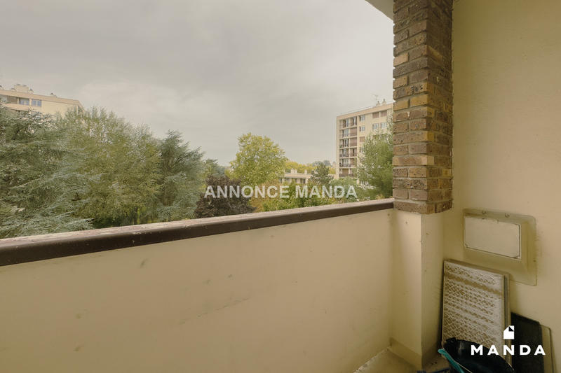 Chambre - 13 m² - 6 pièces