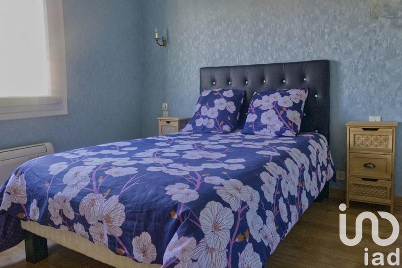 Maison - 219 m² - 9 pièces