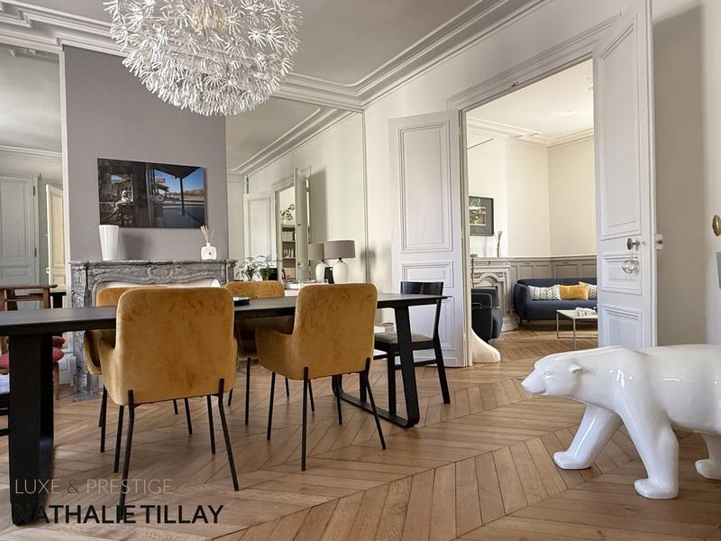 Maison bourgeoise - 270 m² - 7 pièces