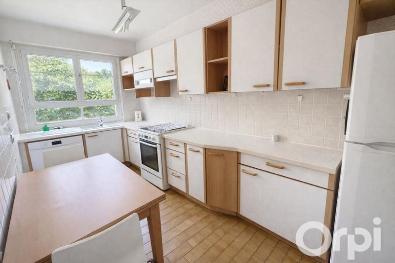 Appartement - 92 m² - 4 pièces