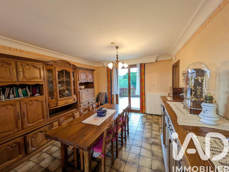 Maison - 104 m² - 5 pièces