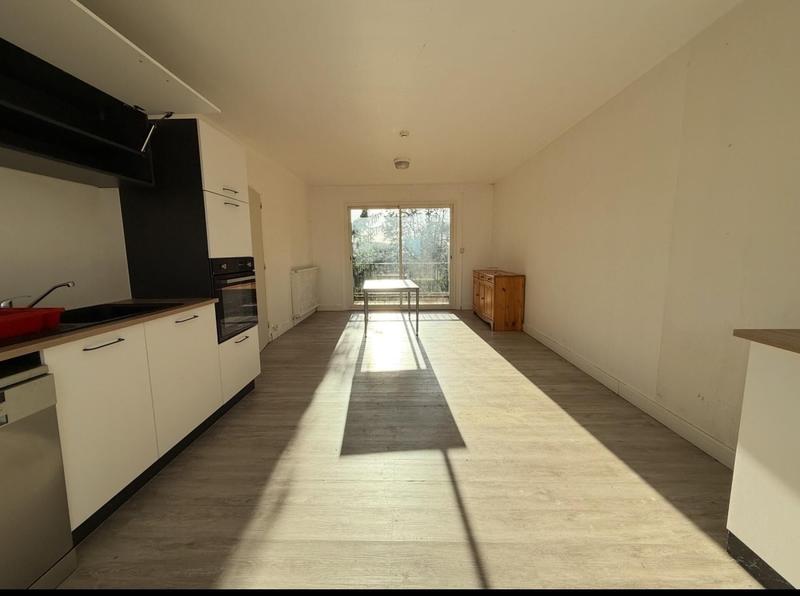 Maison - 550 m² - 20 pièces