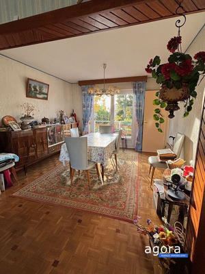 Maison - 137 m² - 6 pièces